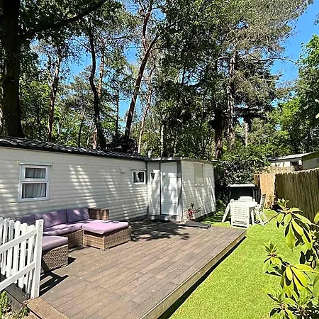Boshuisje Met Sauna In Hoenderloo ホテル アーペルドールン